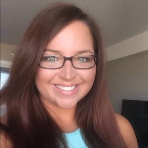 Meet your Posher, Breanna